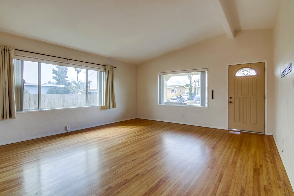Virtual tour photo 13 of 48 for 927 15th St