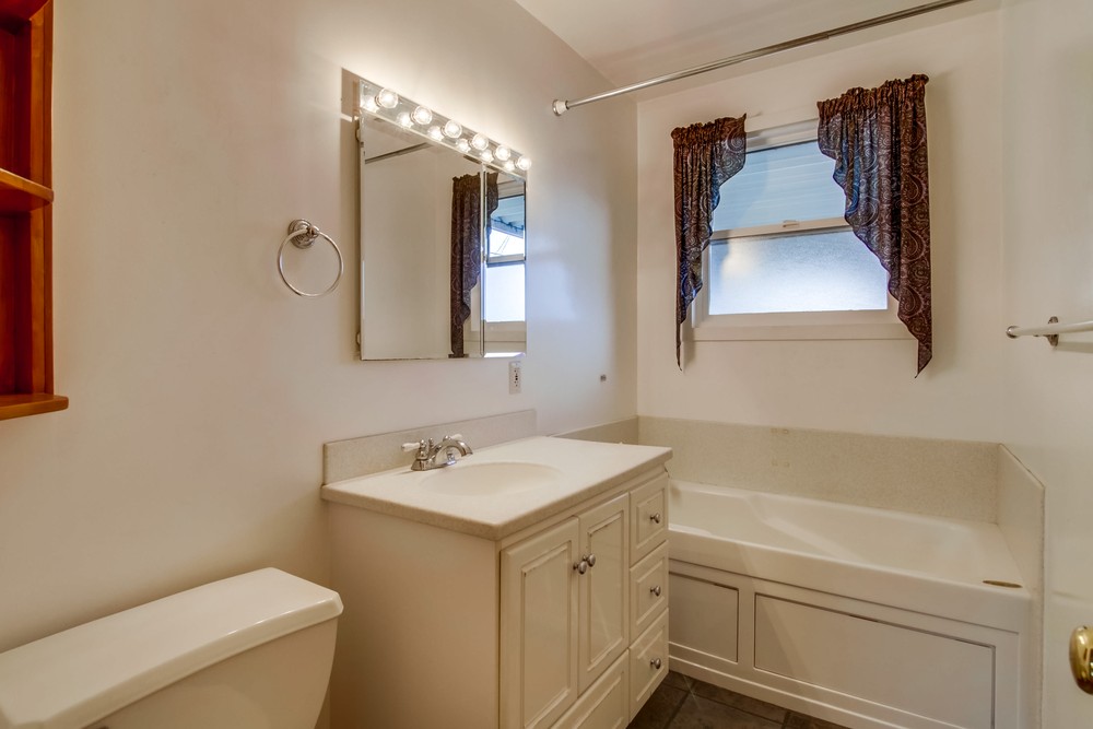 Virtual tour photo 27 of 48 for 927 15th St
