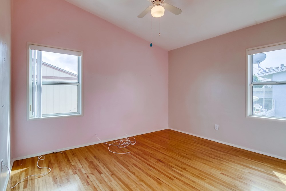 Virtual tour photo 31 of 48 for 927 15th St