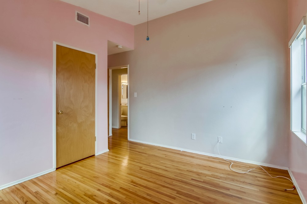 Virtual tour photo 32 of 48 for 927 15th St