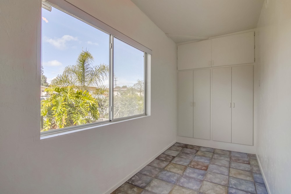 Virtual tour photo 37 of 48 for 927 15th St