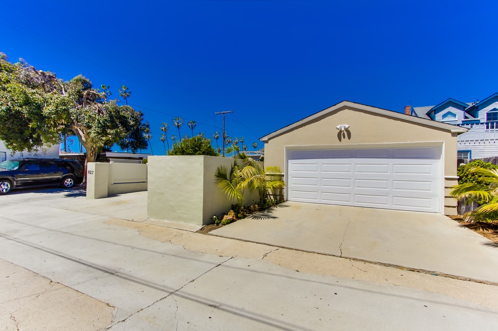 Virtual tour photo 25 of 34 for 927 Oliver Avenue