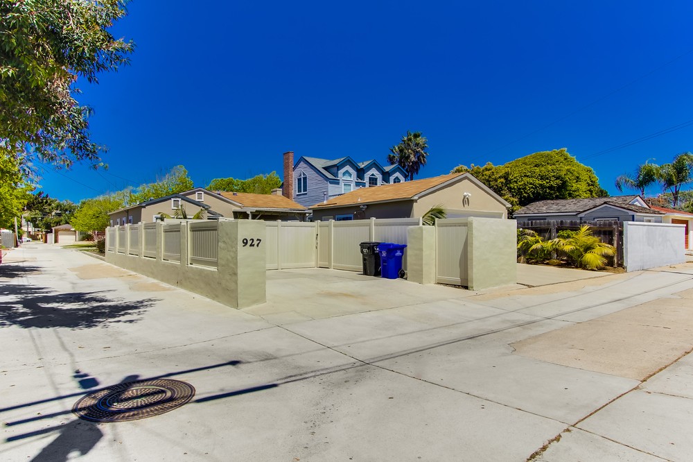 Virtual tour photo 26 of 34 for 927 Oliver Avenue