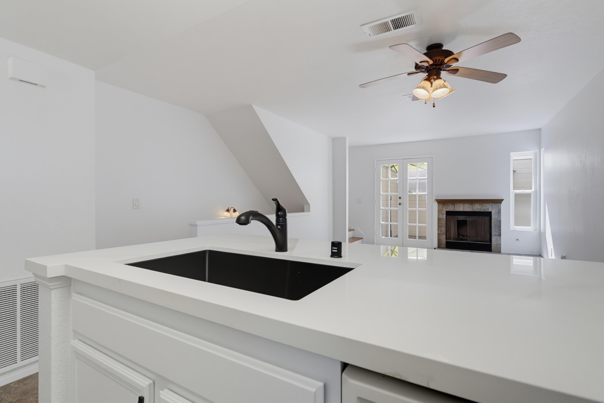 Virtual tour photo 10 of 42 for 9270 Towne Centre Dr