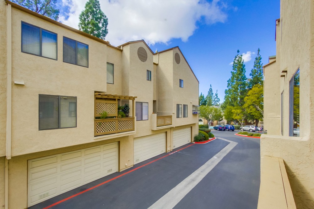 Virtual tour photo 33 of 40 for 9273 Lake Murray Blvd