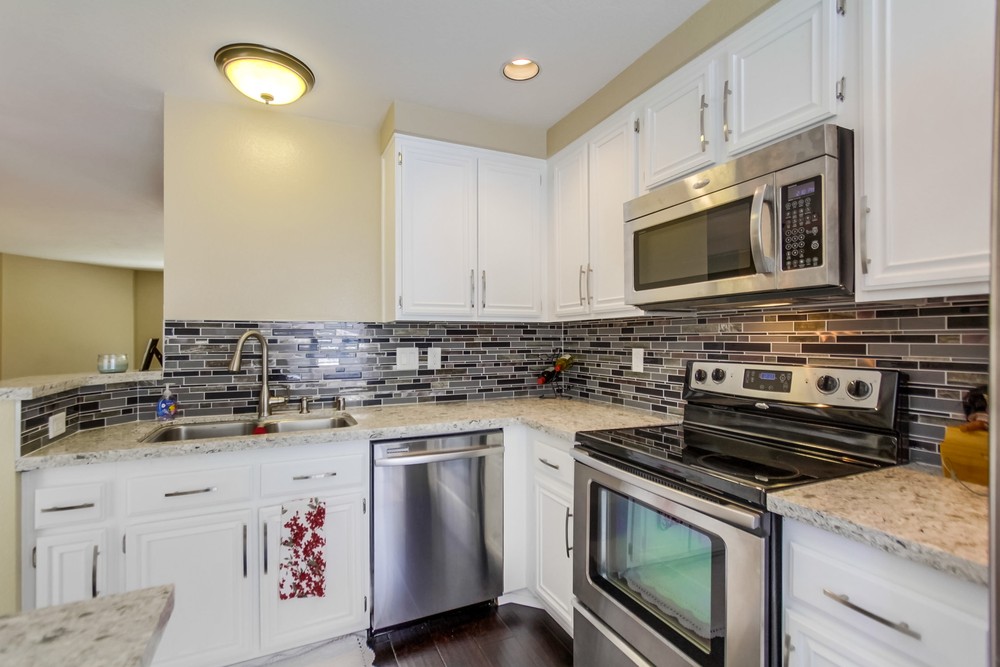 Virtual tour photo 18 of 40 for 9273 lake murray blvd