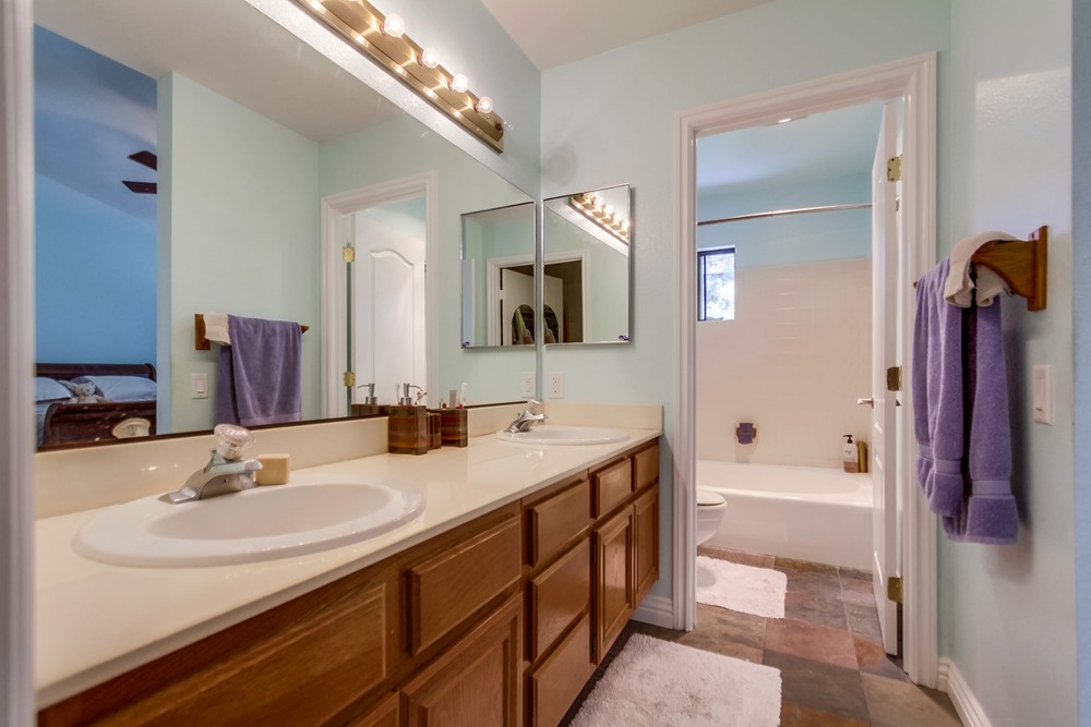 Virtual tour photo 27 of 40 for 9273 lake murray blvd