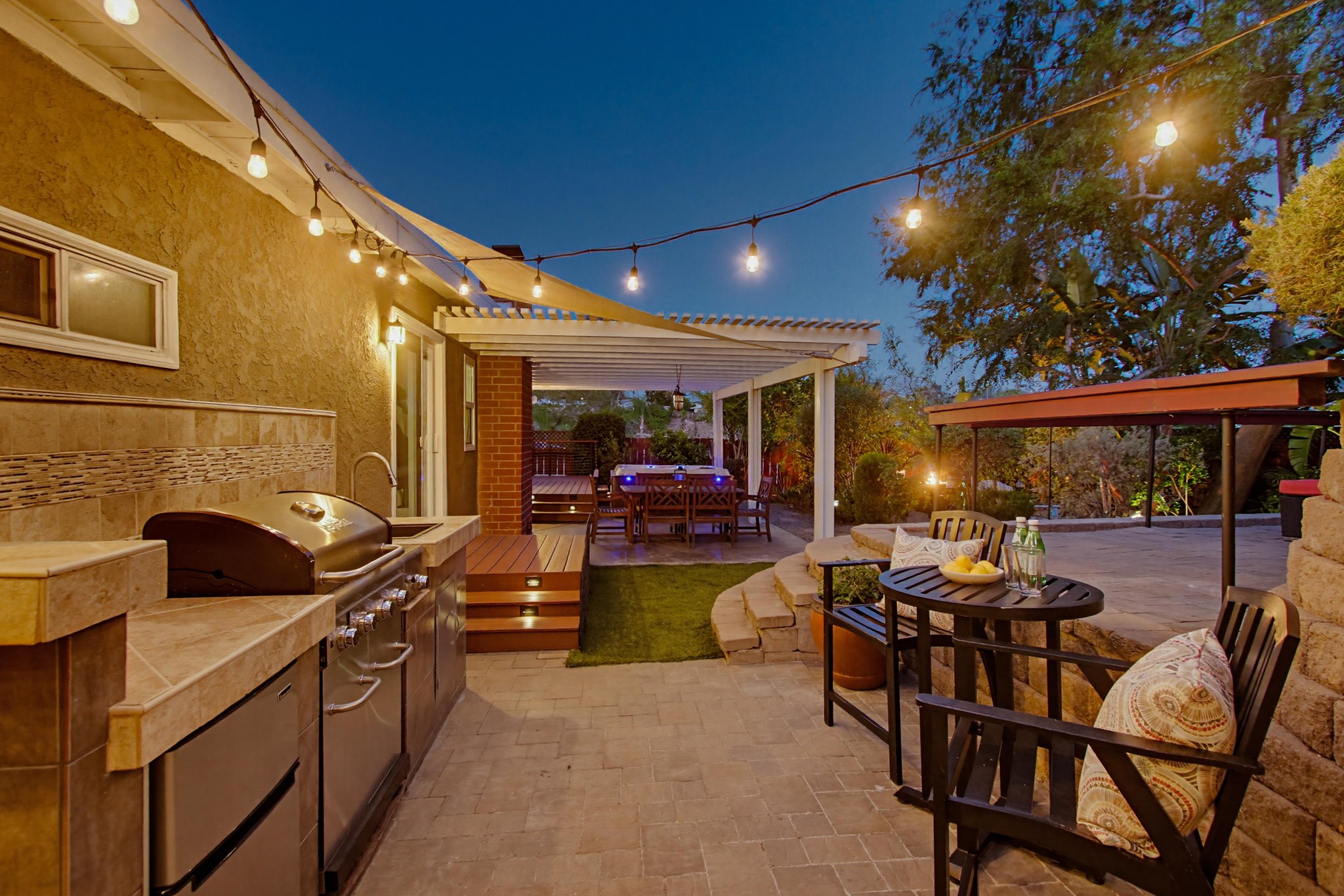 Virtual tour photo 17 of 83 for 9279 Manor Dr