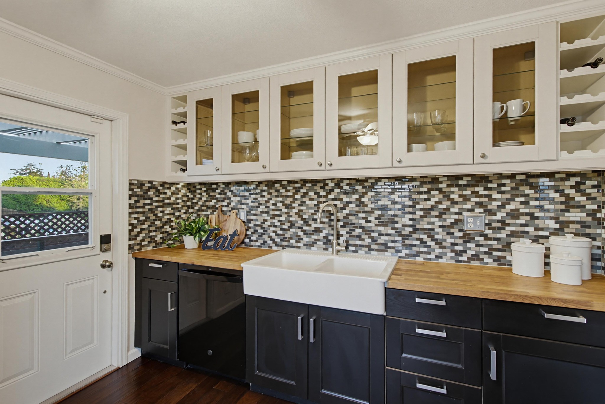 Virtual tour photo 39 of 83 for 9279 Manor Dr