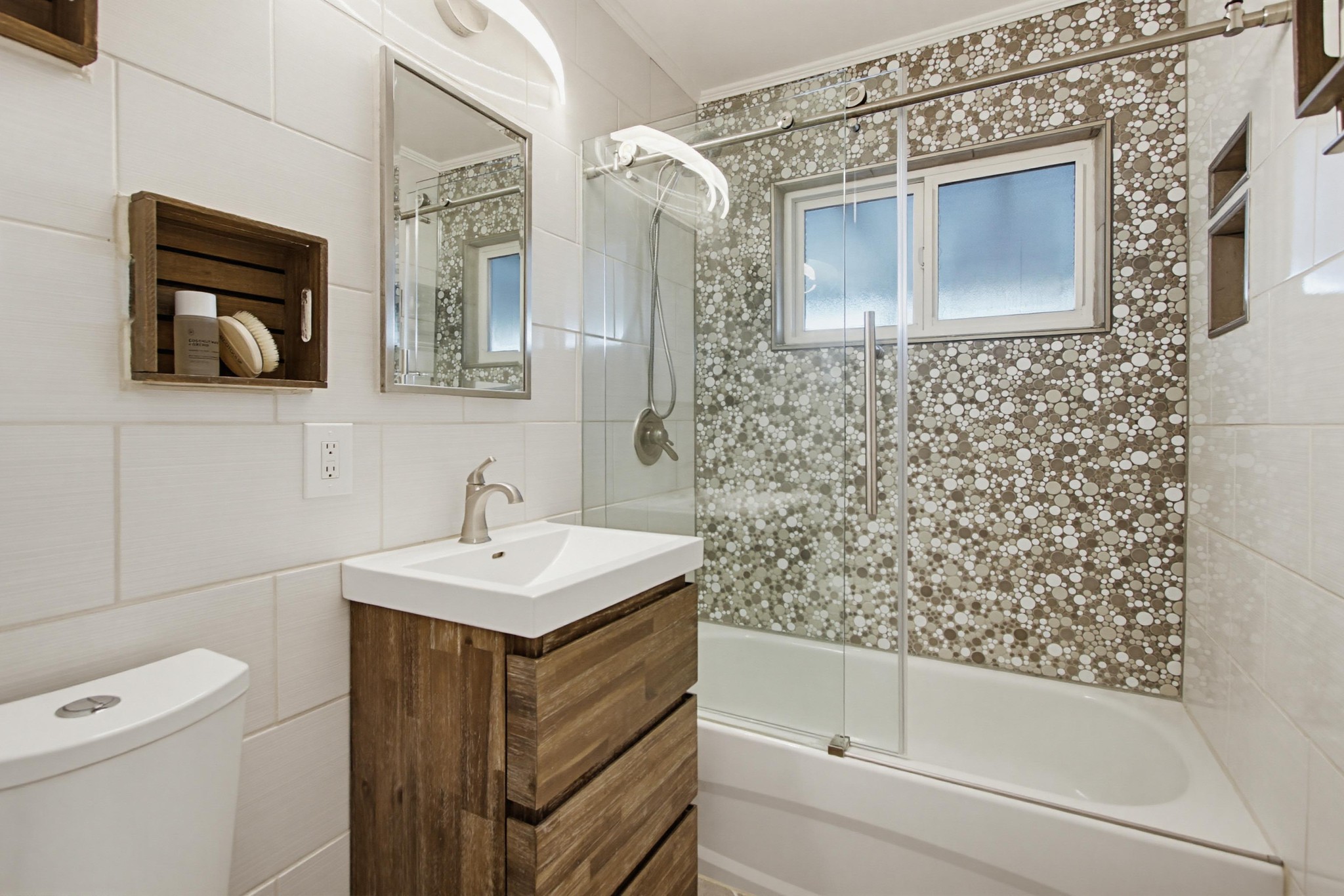 Virtual tour photo 46 of 83 for 9279 Manor Dr