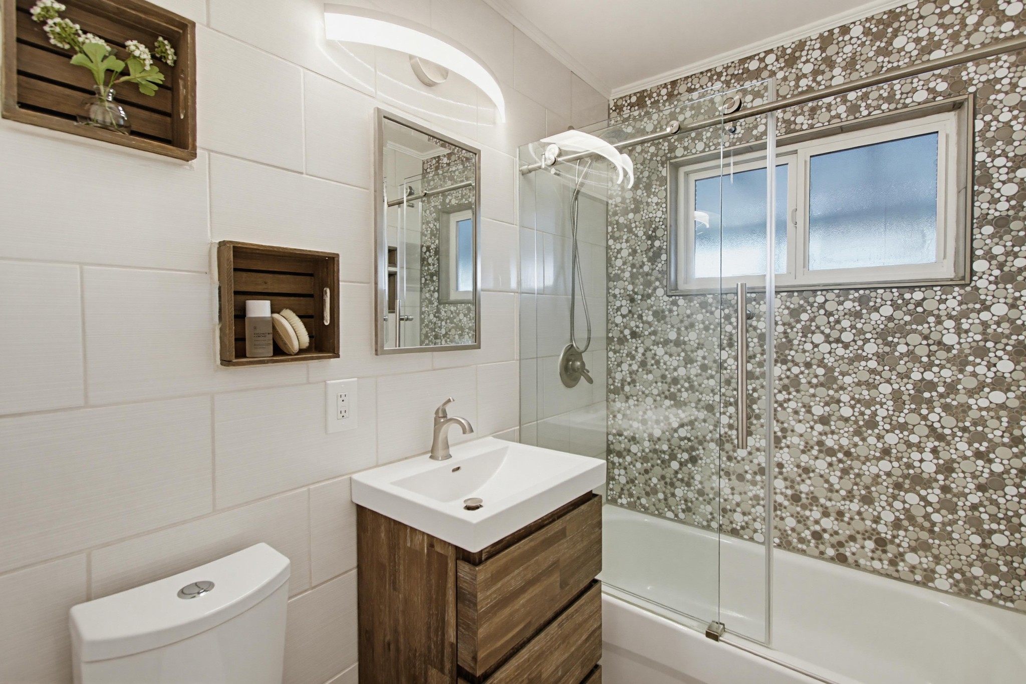 Virtual tour photo 48 of 83 for 9279 Manor Dr