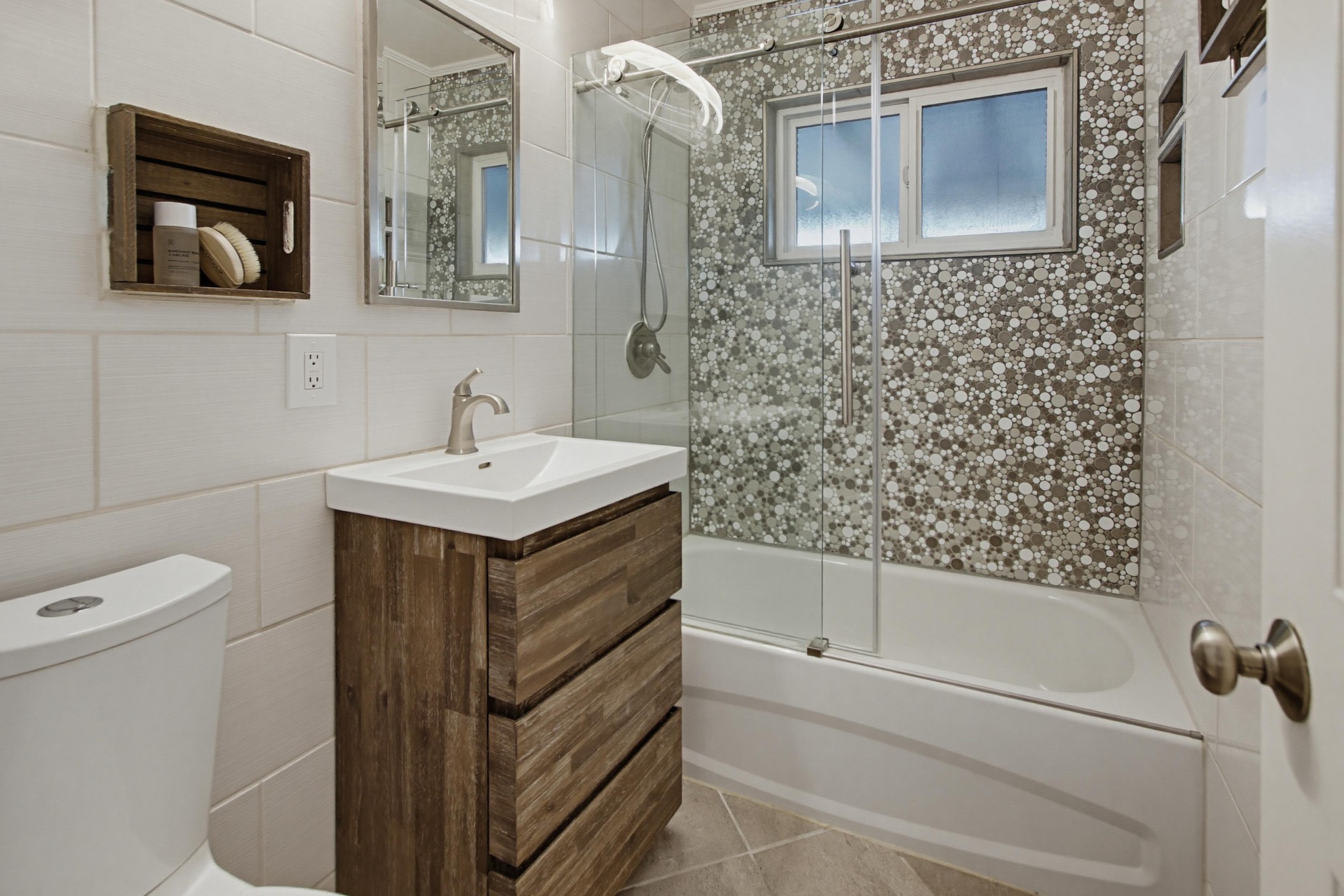 Virtual tour photo 49 of 83 for 9279 Manor Dr