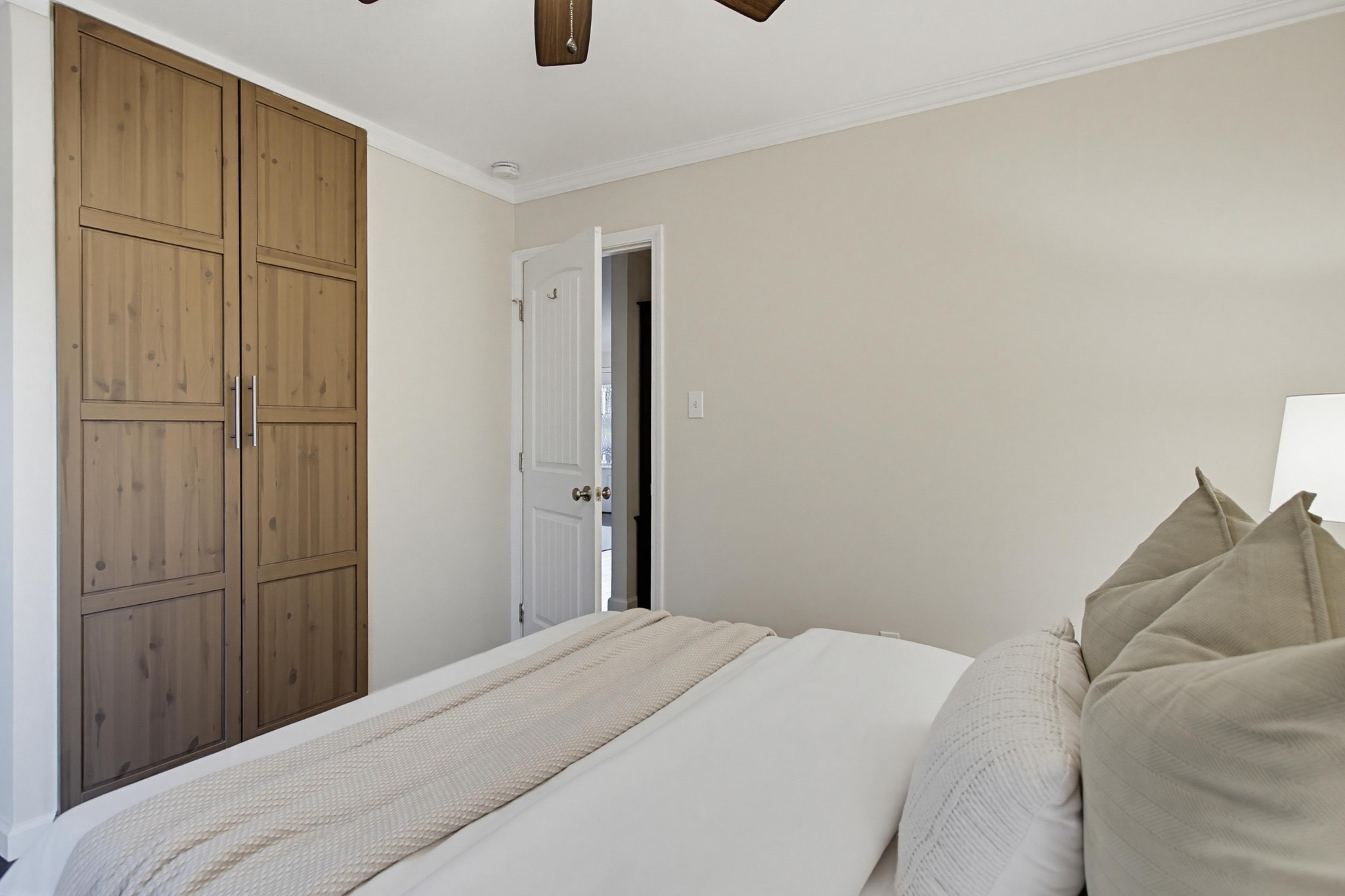 Virtual tour photo 53 of 83 for 9279 Manor Dr