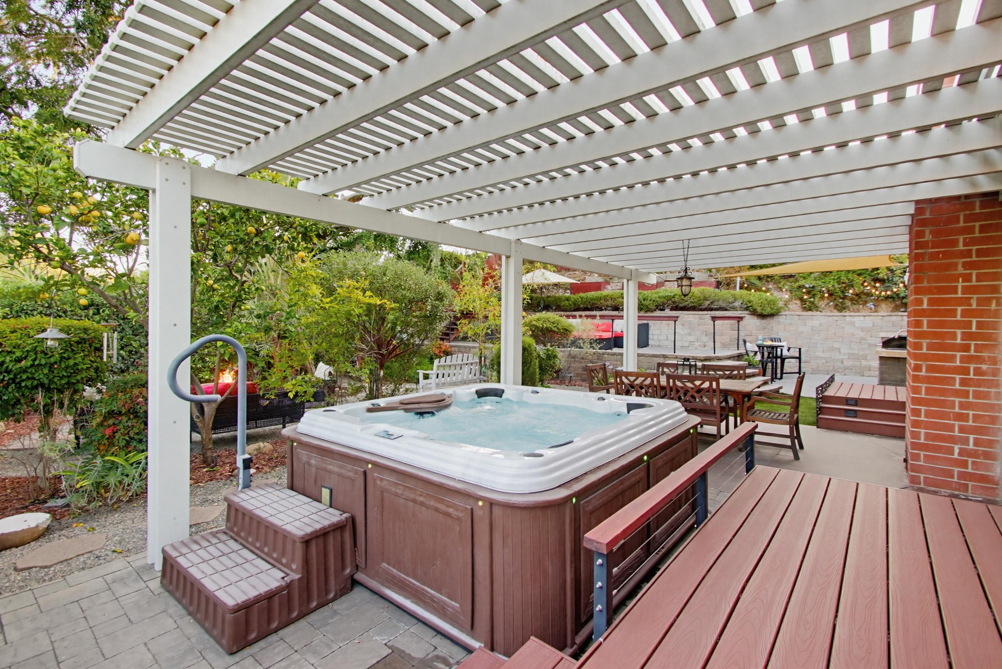 Virtual tour photo 63 of 83 for 9279 Manor Dr
