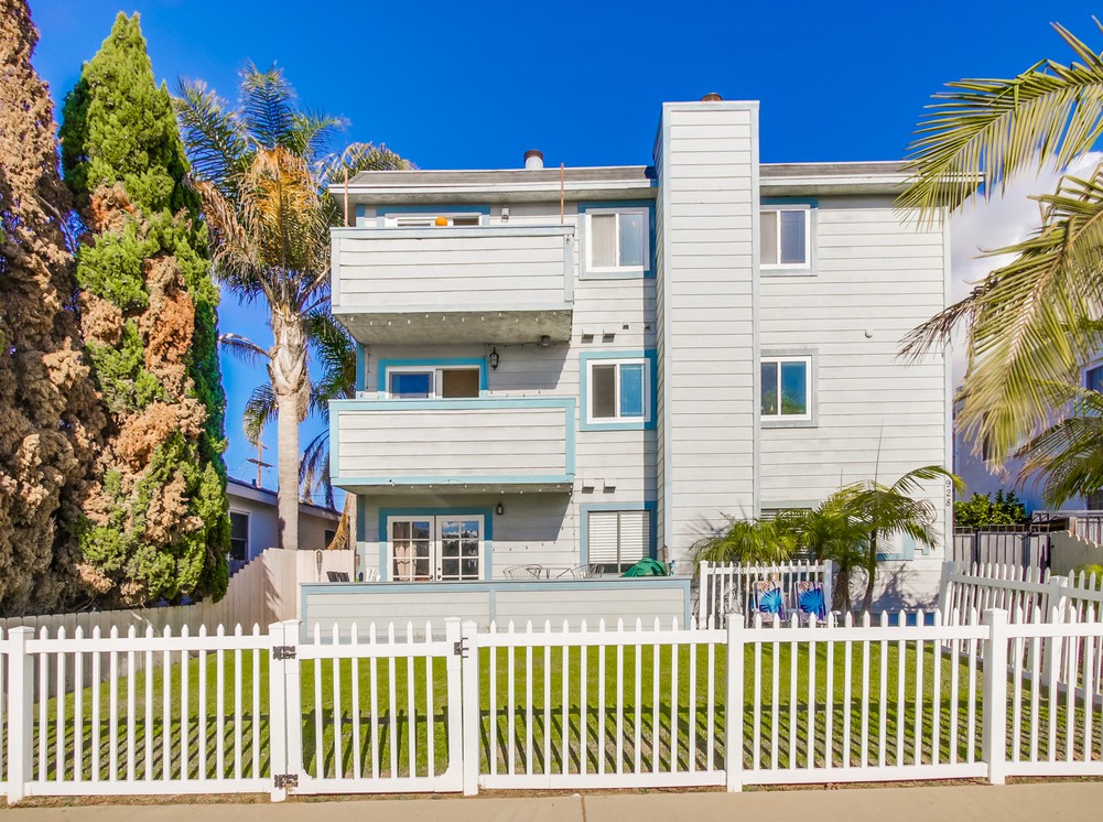 Virtual tour photo 3 of 39 for 928 Diamond St