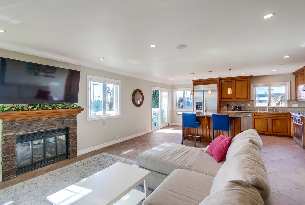 Virtual tour photo 11 of 39 for 928 Diamond St
