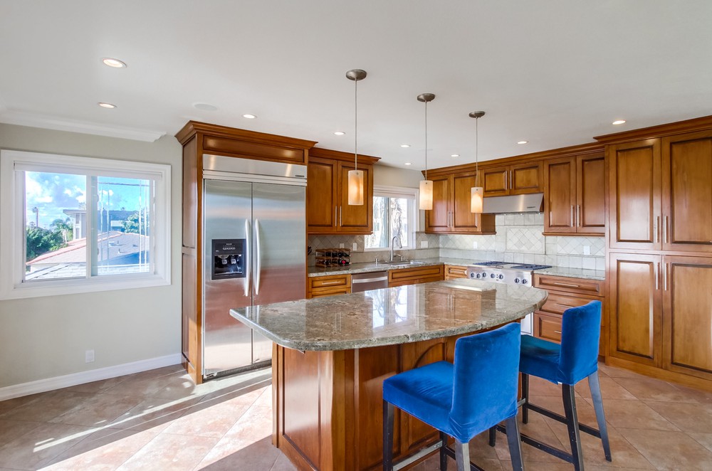 Virtual tour photo 17 of 39 for 928 Diamond St