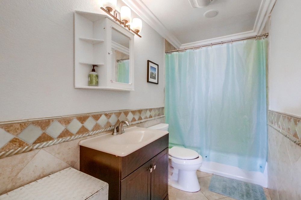 Virtual tour photo 31 of 39 for 928 Diamond St
