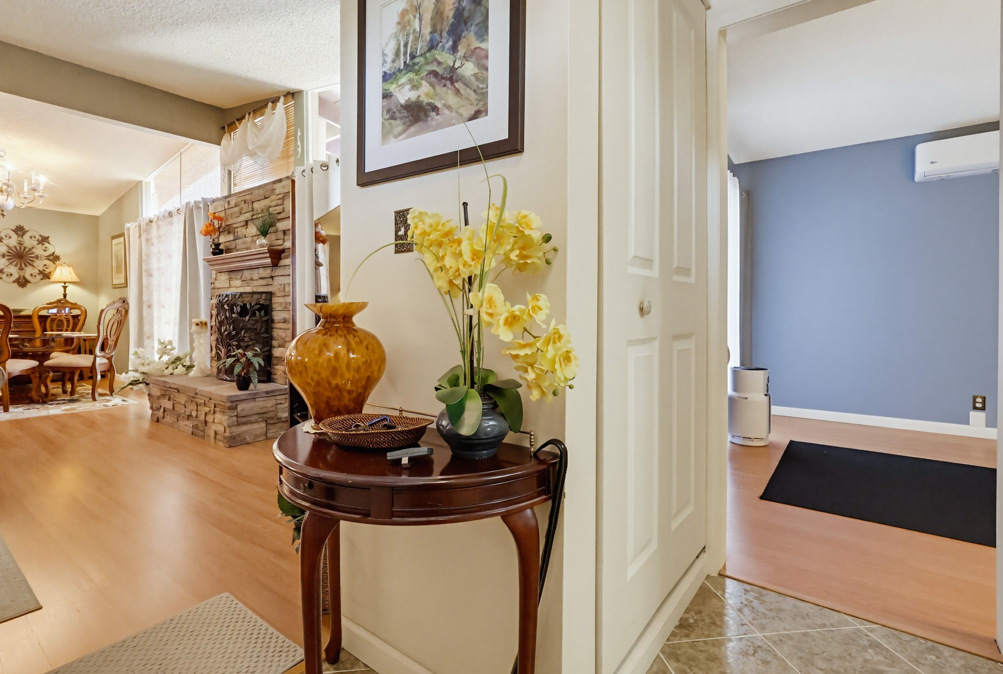 Virtual tour photo 9 of 84 for 928 Lidford Ave
