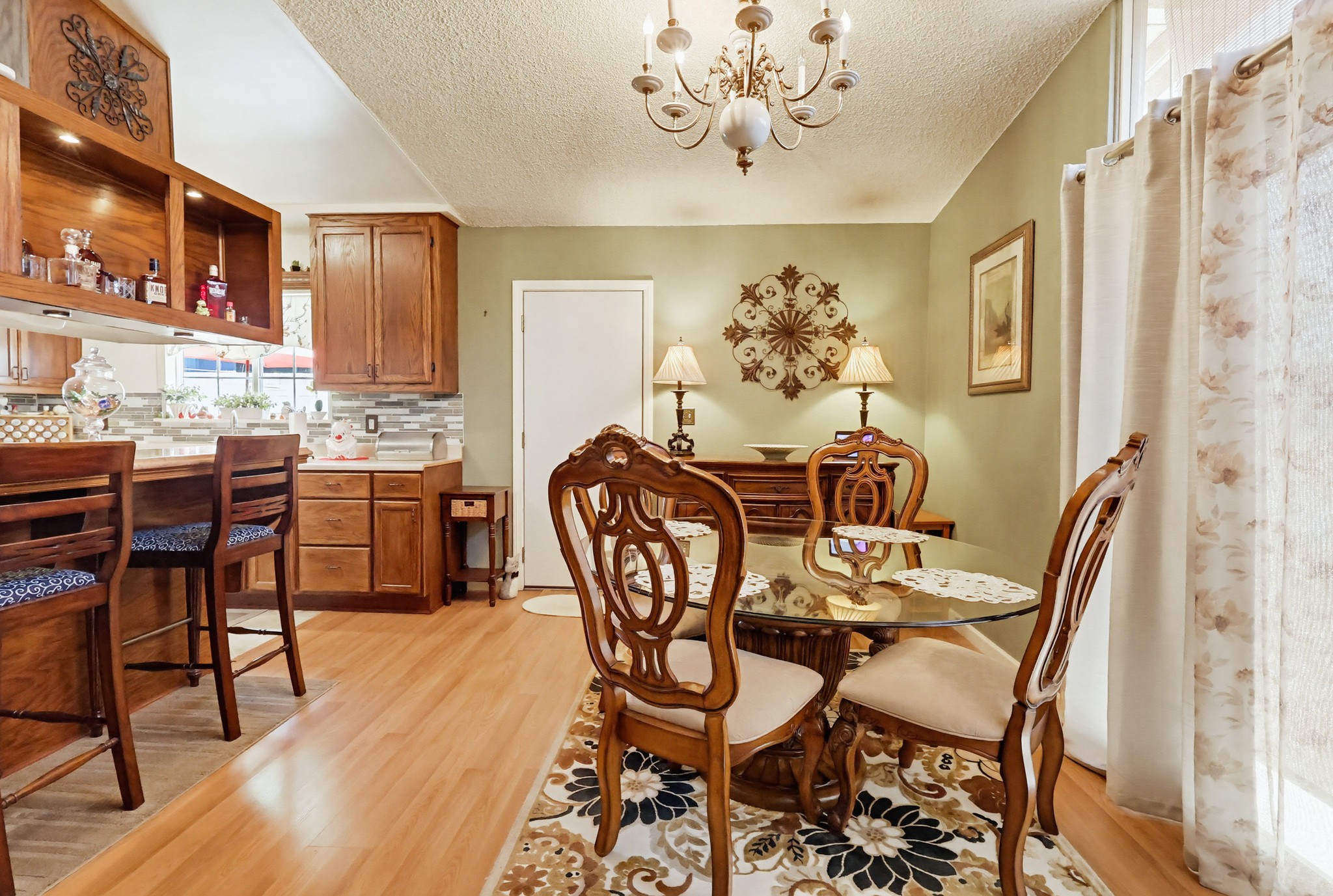 Virtual tour photo 18 of 84 for 928 Lidford Ave