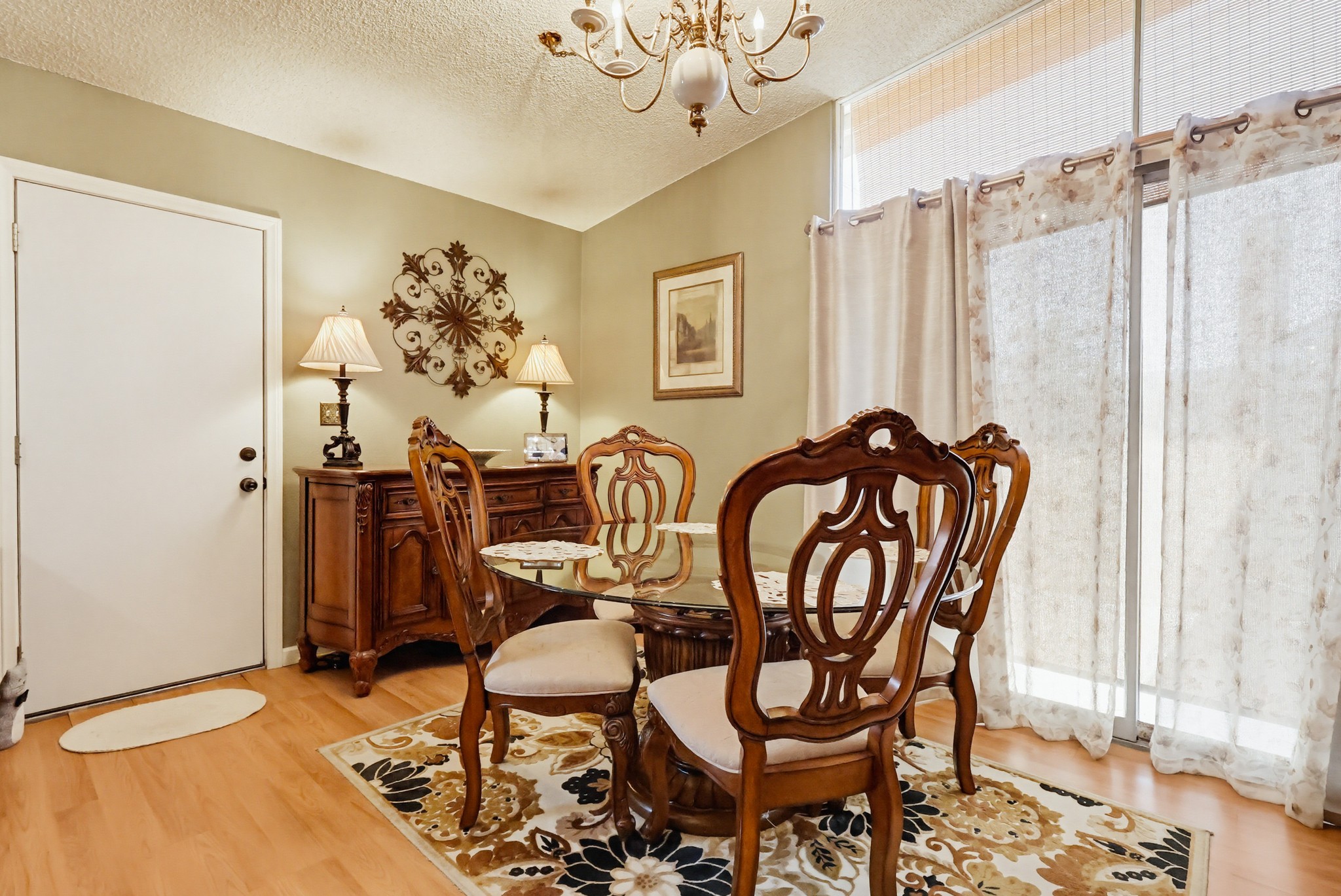 Virtual tour photo 19 of 84 for 928 Lidford Ave
