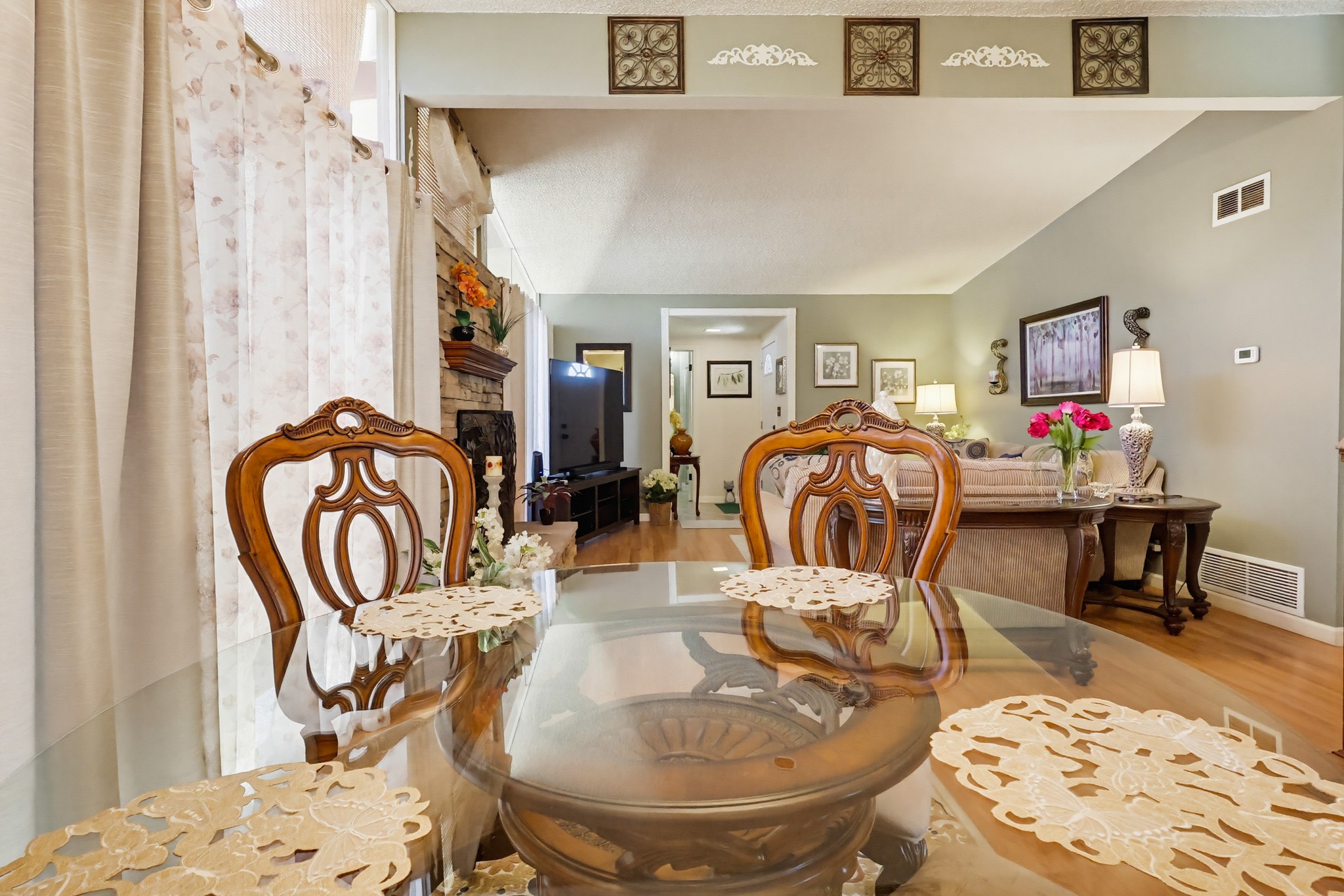 Virtual tour photo 21 of 84 for 928 Lidford Ave