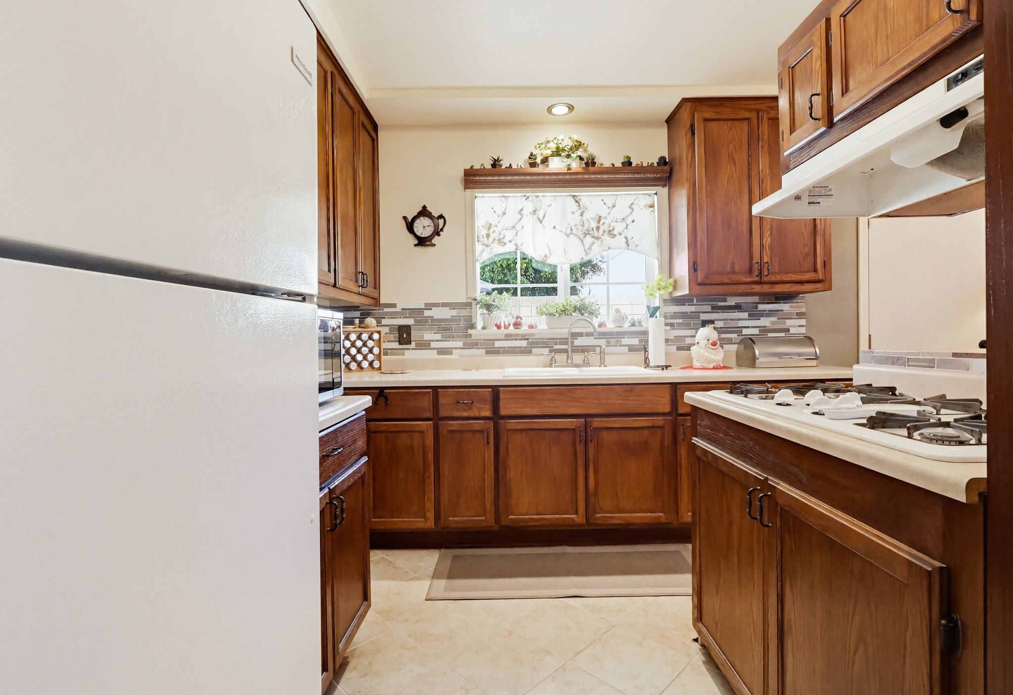 Virtual tour photo 27 of 84 for 928 Lidford Ave