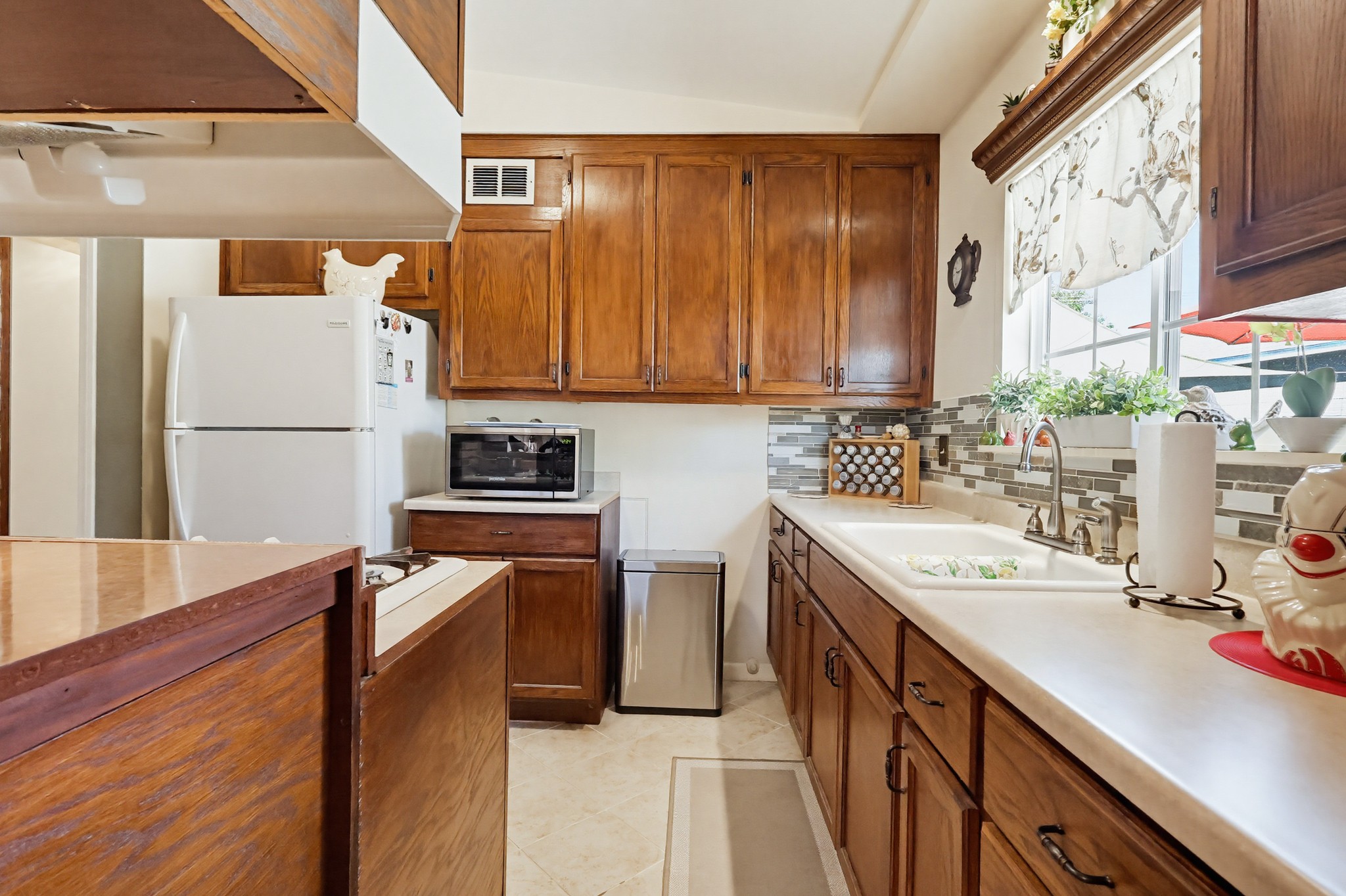 Virtual tour photo 29 of 84 for 928 Lidford Ave