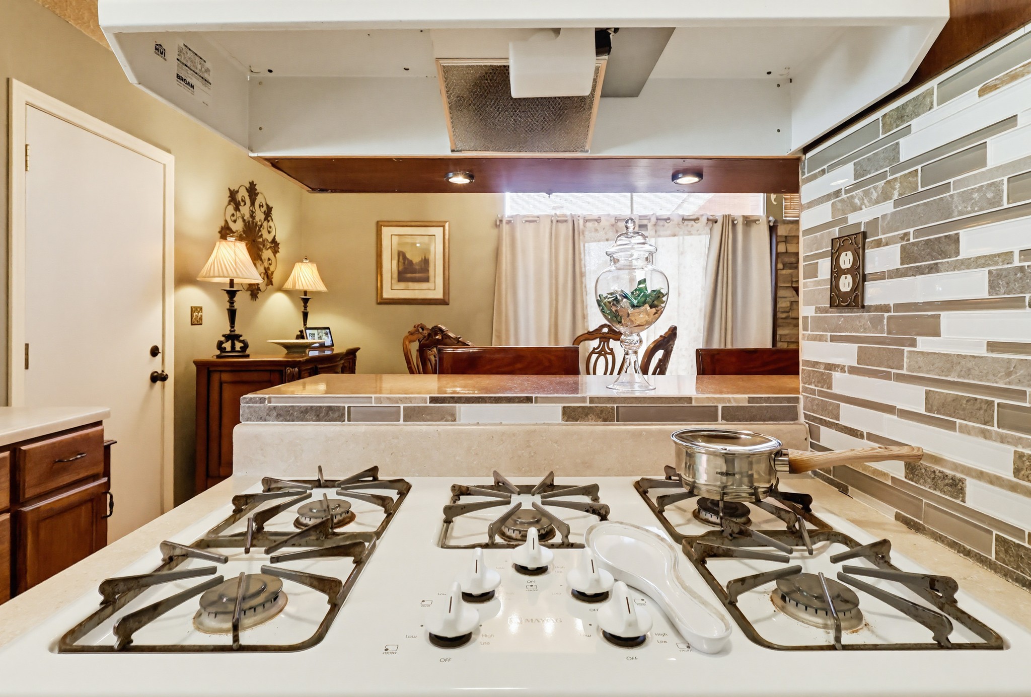 Virtual tour photo 32 of 84 for 928 Lidford Ave