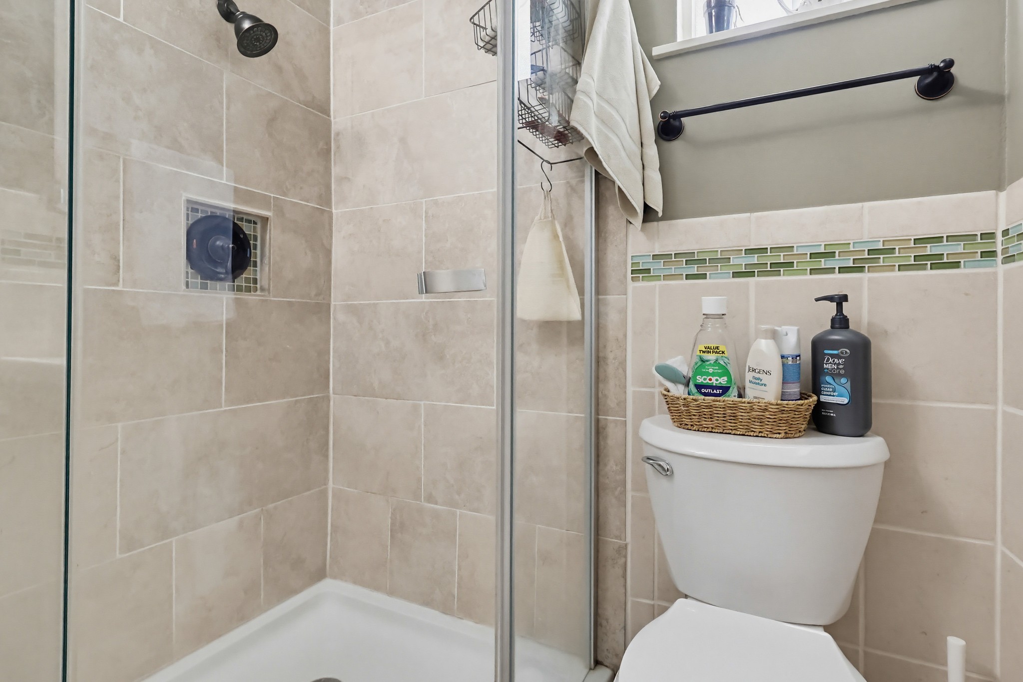 Virtual tour photo 36 of 84 for 928 Lidford Ave