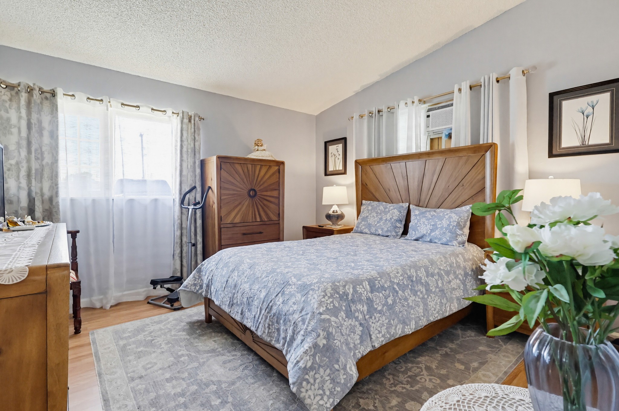 Virtual tour photo 49 of 84 for 928 Lidford Ave