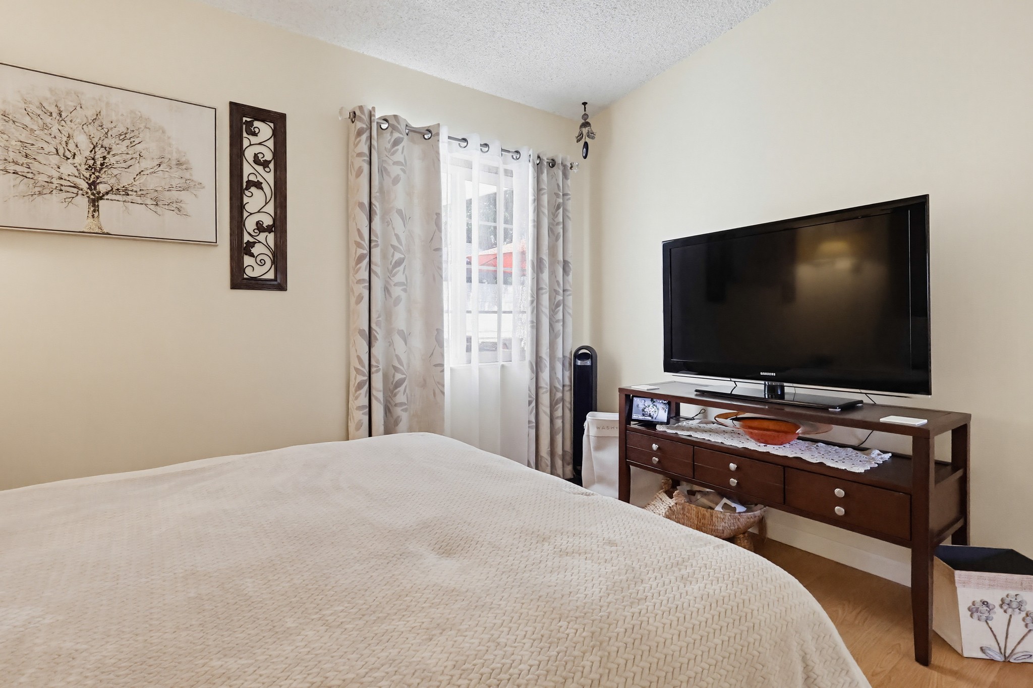 Virtual tour photo 54 of 84 for 928 Lidford Ave