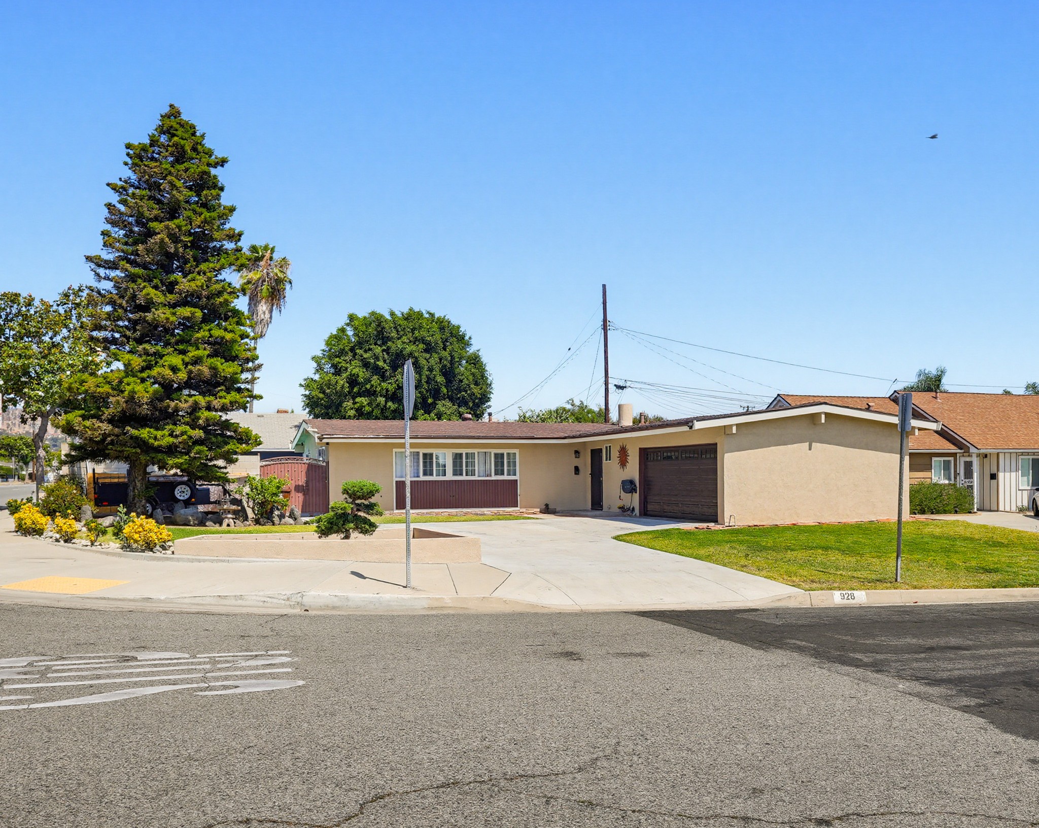 Virtual tour photo 83 of 84 for 928 Lidford Ave