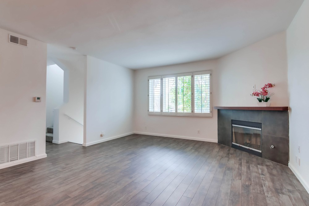 Virtual tour photo 10 of 61 for 928 Sapphire St B