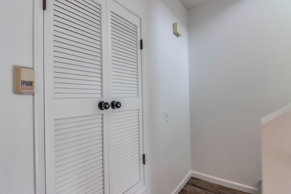 Virtual tour photo 35 of 61 for 928 Sapphire St B