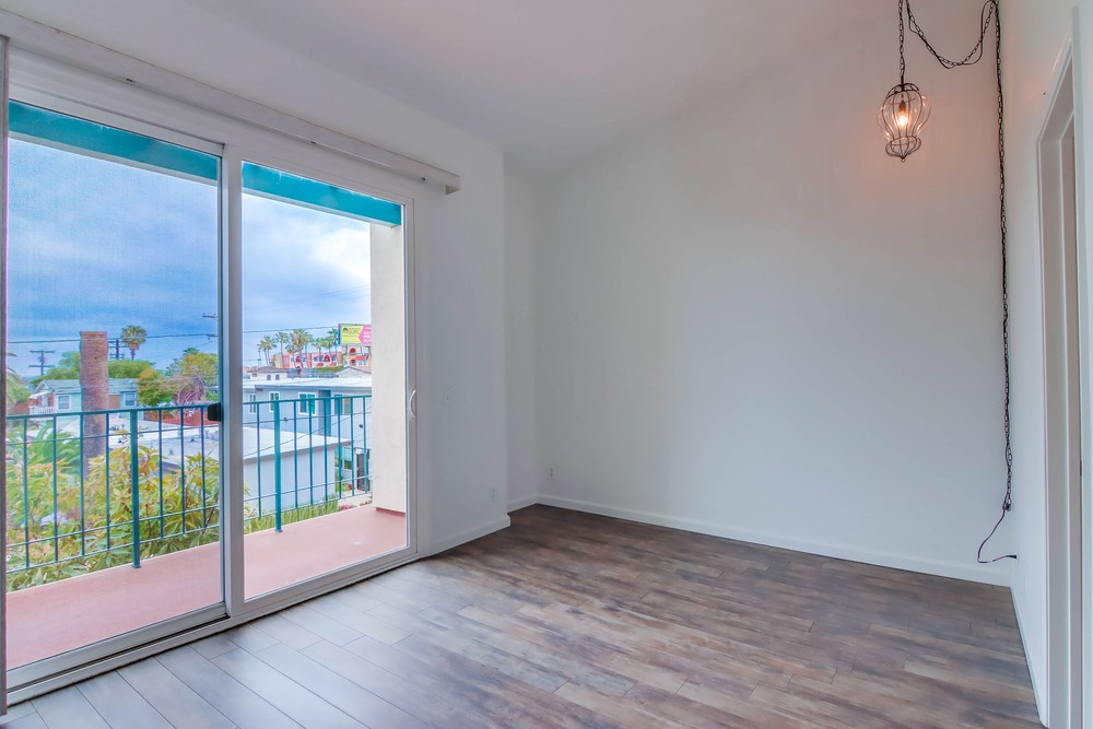 Virtual tour photo 40 of 61 for 928 Sapphire St B