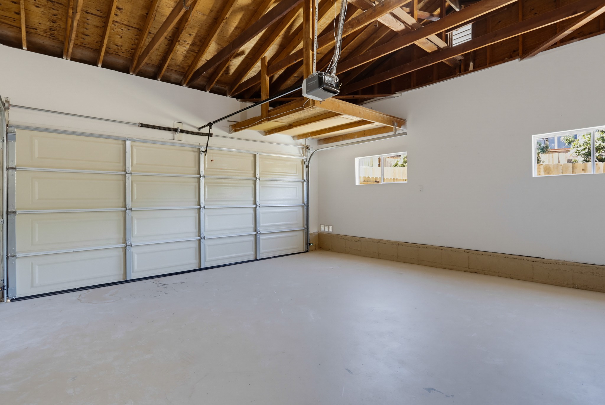 Virtual tour photo 34 of 42 for 930 Miramar Dr