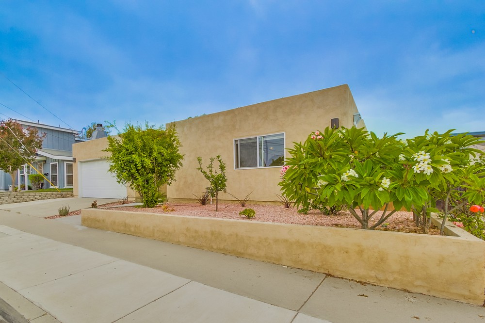 Virtual tour photo 3 of 37 for 9302 Ronda Avenue