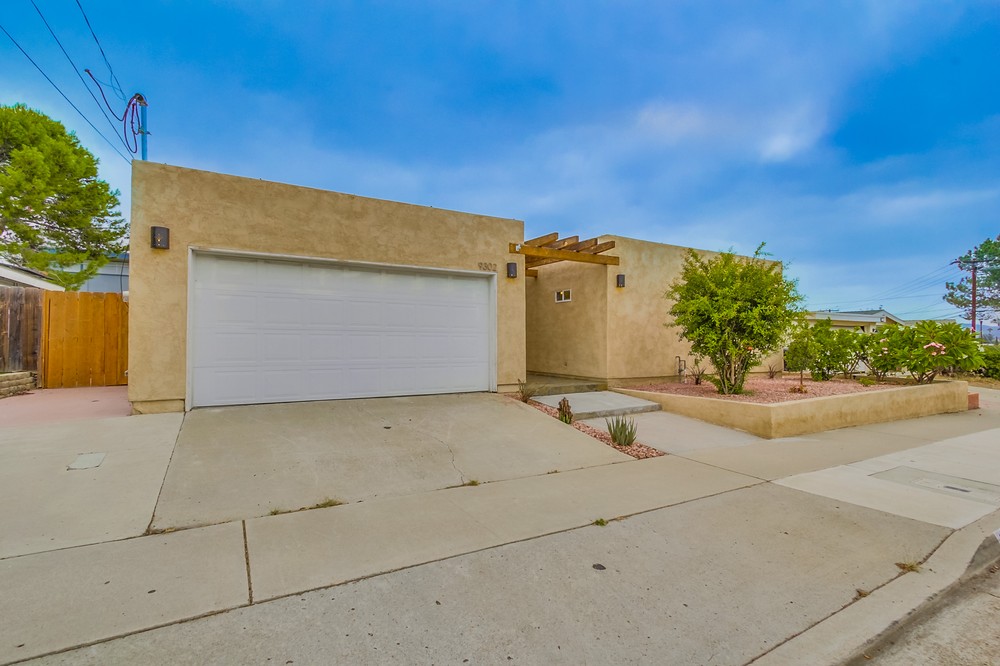 Virtual tour photo 4 of 37 for 9302 Ronda Avenue