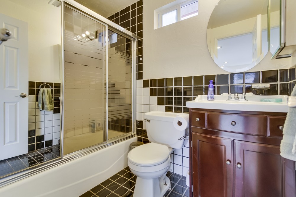 Virtual tour photo 21 of 37 for 9302 Ronda Avenue