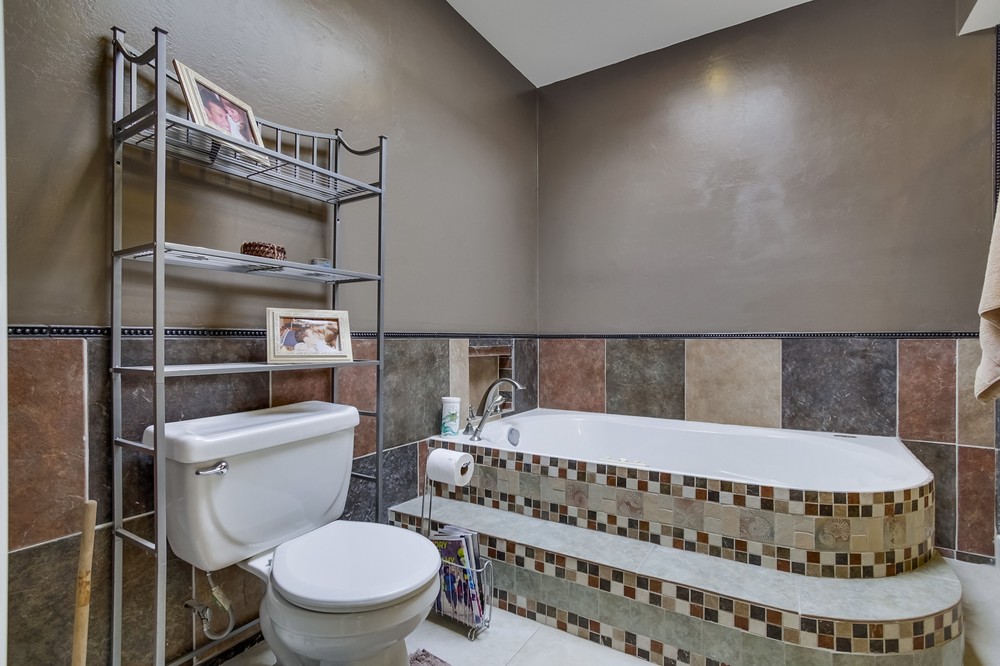 Virtual tour photo 26 of 37 for 9302 Ronda Avenue