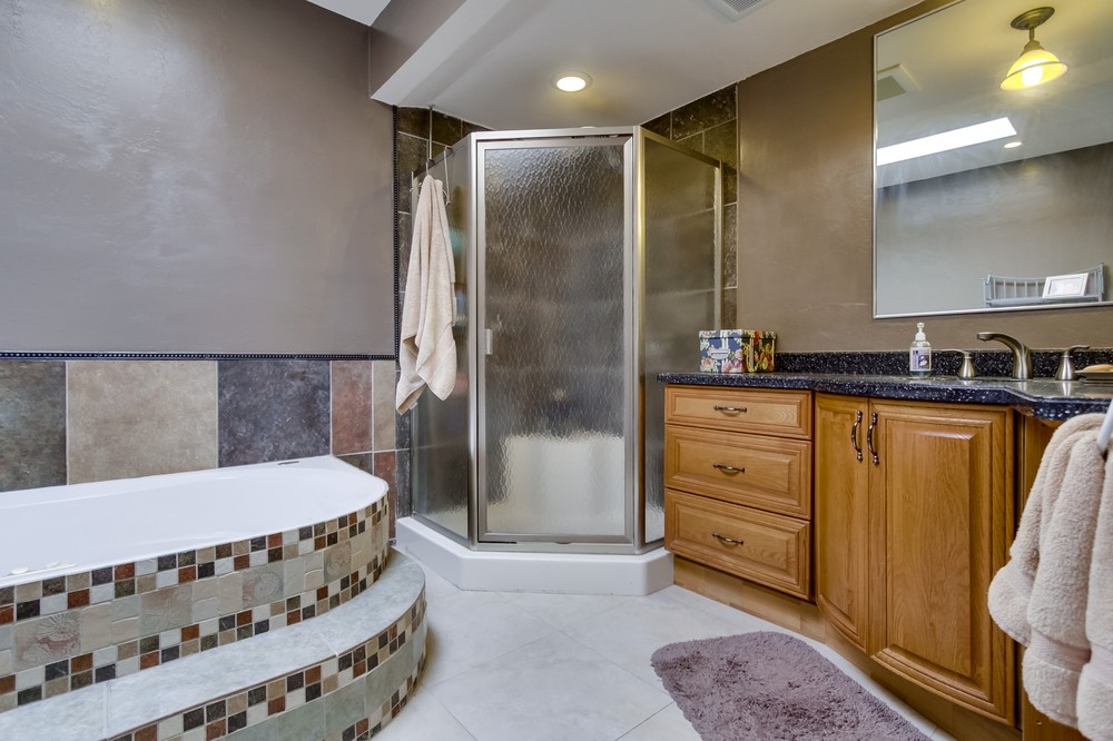 Virtual tour photo 27 of 37 for 9302 Ronda Avenue