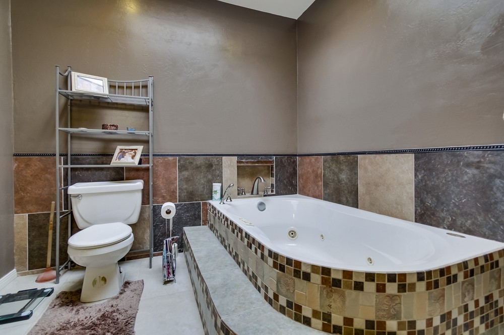 Virtual tour photo 28 of 37 for 9302 Ronda Avenue