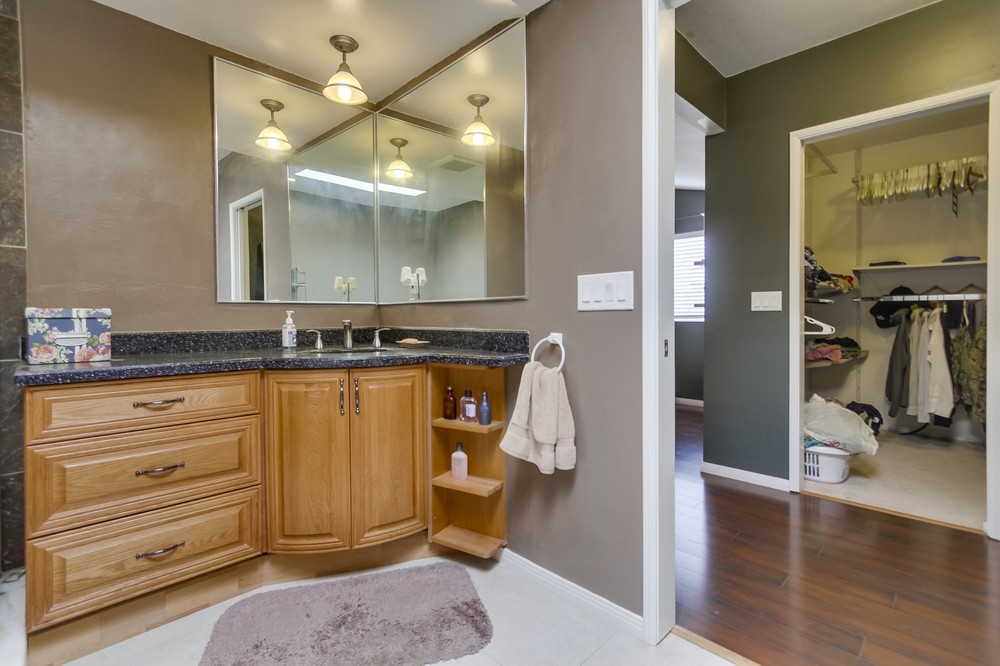 Virtual tour photo 29 of 37 for 9302 Ronda Avenue