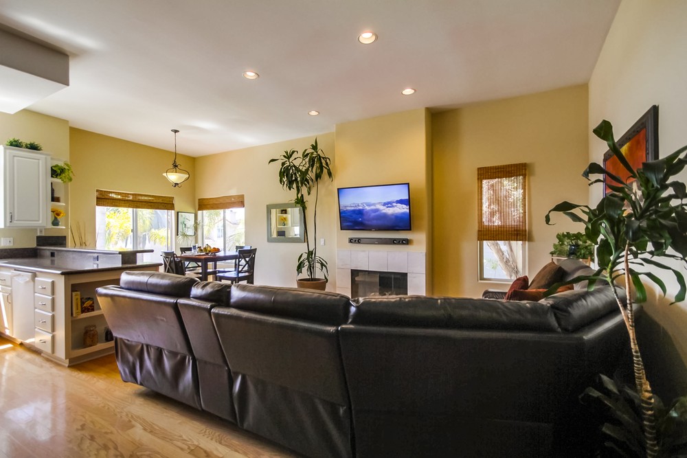 Virtual tour photo 9 of 46 for 934 Agate St