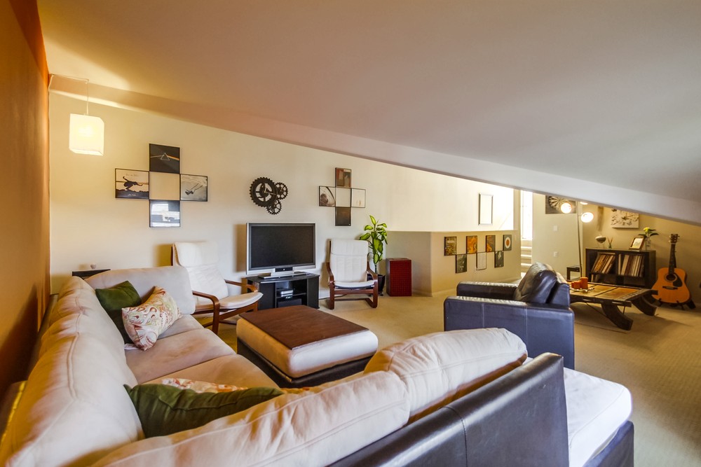 Virtual tour photo 25 of 46 for 934 Agate St