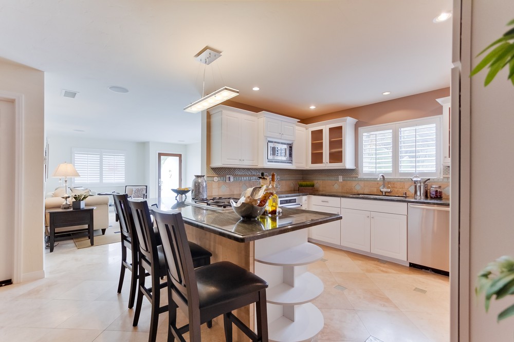 Virtual tour photo 16 of 34 for 934 Valley Ave