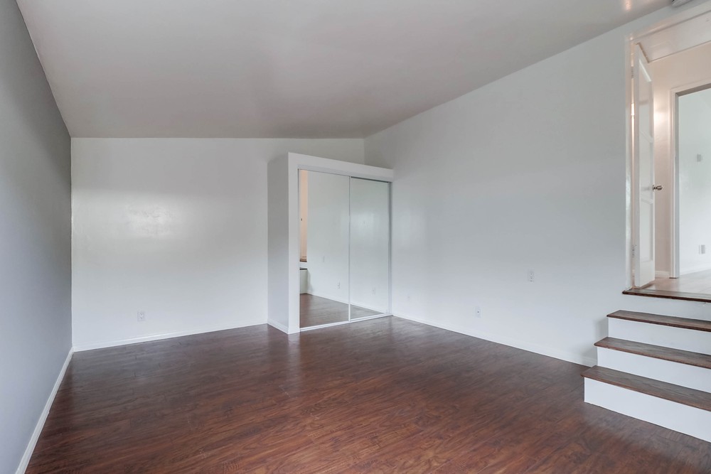 Virtual tour photo 20 of 45 for 935 Opal St