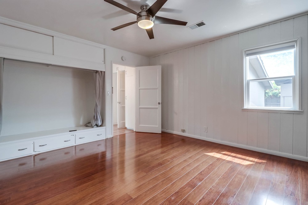 Virtual tour photo 26 of 45 for 935 Opal St