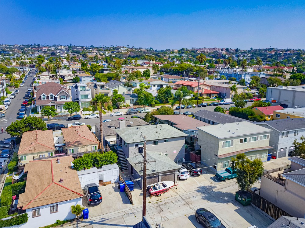 Virtual tour photo 10 of 33 for 935 Opal St